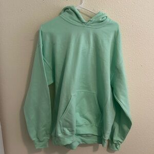 sweatshirt/hoodie bundle